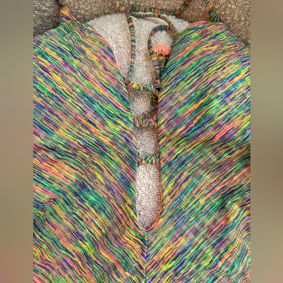 NWT Isabella Rose Prismatic Swim - Picture 6 of 9